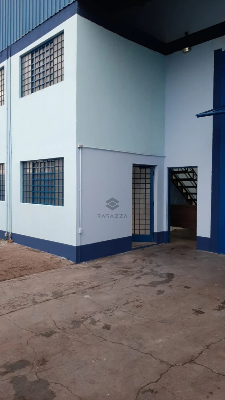 Imagens do imóveis BARRACÃO PARA LOCAÇÃO – EXCELENTE ESTRUTURA