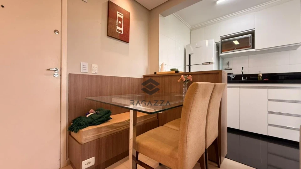 Apartamento mobiliado à venda na Zona Oeste de Londrina!