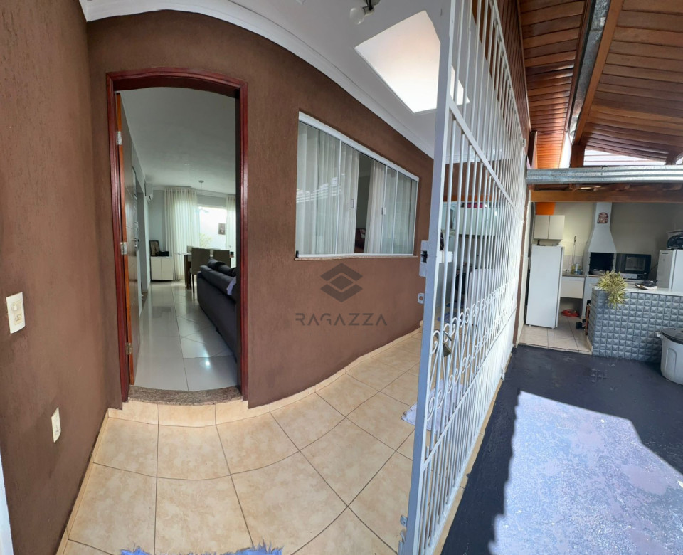 Casa à Venda com Edícula Ampla e Excelente Acabamento – 167m² | Terreno de 260m²