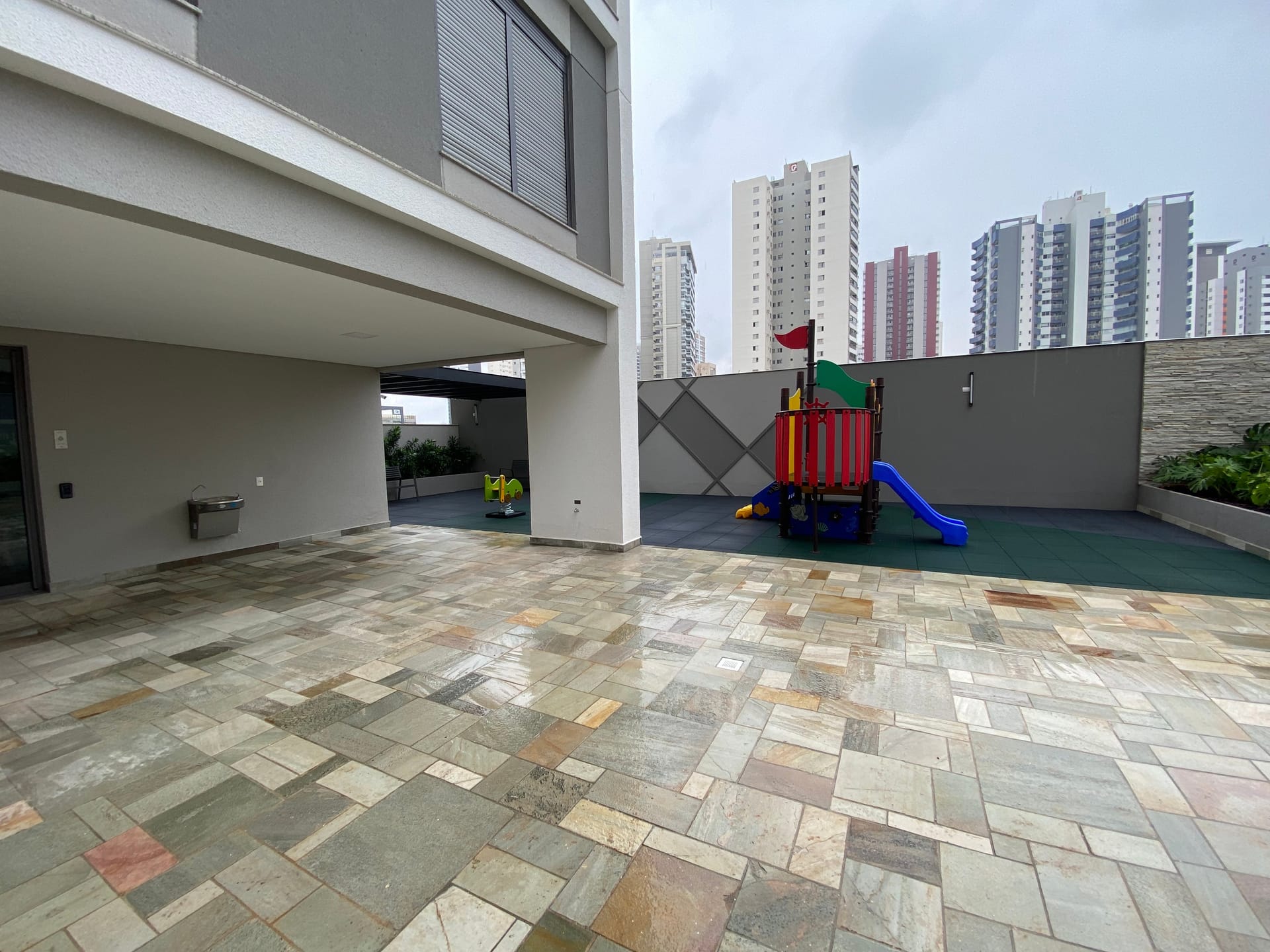 Imagens do imóveis Apartamento no Edificio Epic, Gleba Palhano, Londrina, PR