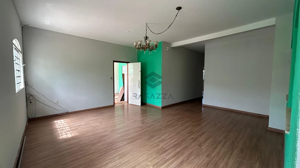 Imagens do imóveis CASA COMPLETA PARA LOCAÇÃO – BAIRRO BANCÁRIOS