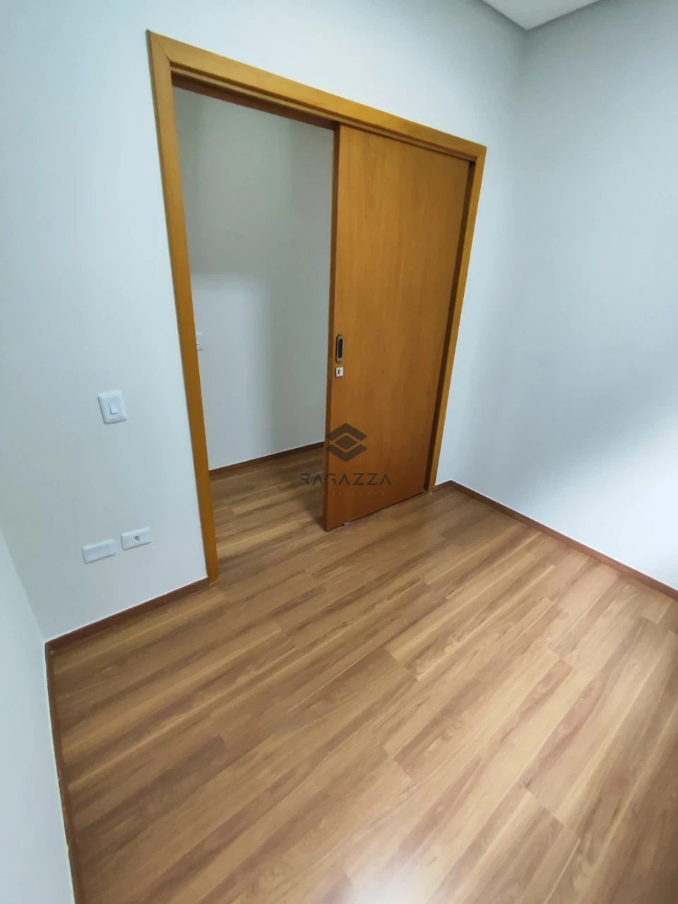 Imagens do imóveis Casa para locação e venda – Zona Leste de Londrina