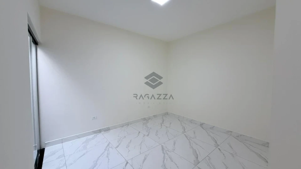 Imagens do imóveis Casa Moderna e Sofisticada à Venda