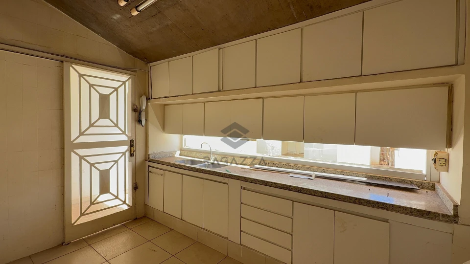 Imagens do imóveis Excelente Casa Comercial para Locação – Avenida Maringá | Londrina