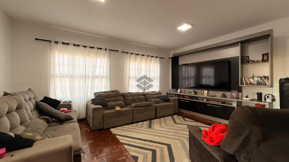 Casa à Venda – Bairro Coliseu | Londrina