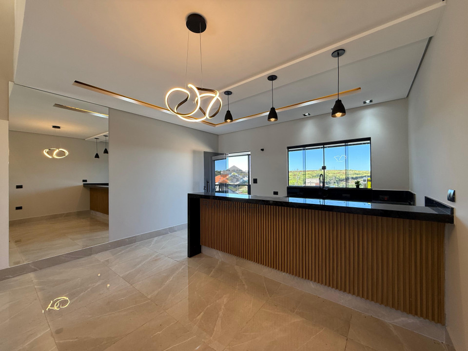 CASA NOVA À VENDA NO JARDIM TENERIFE – CONFORTO E ELEGÂNCIA!