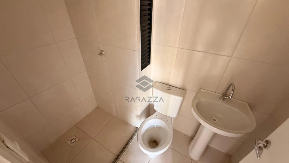 Apartamento à Venda em Cambé no Condomínio Vittace