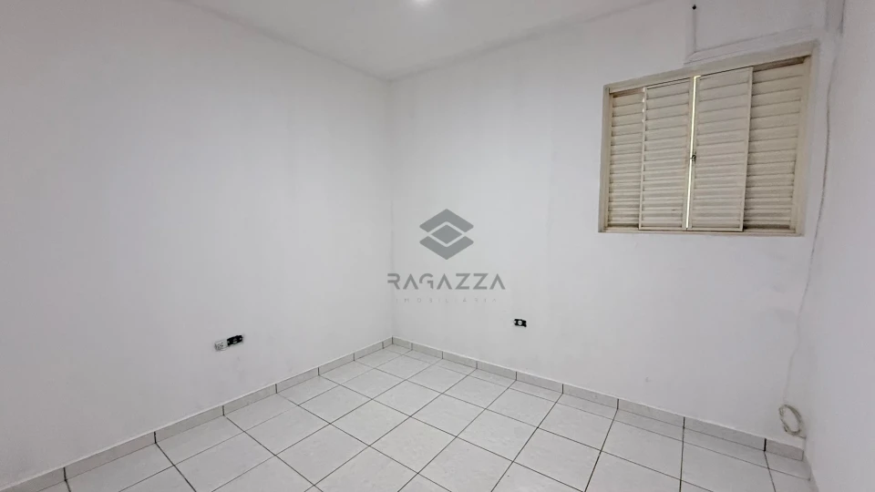 Imagens do imóveis CASA COMPLETA PARA LOCAÇÃO – BAIRRO BANCÁRIOS