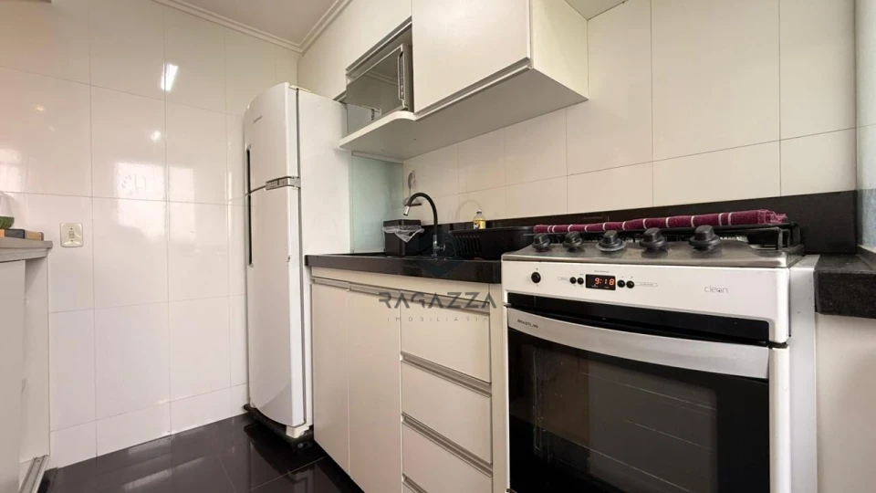 Apartamento mobiliado à venda na Zona Oeste de Londrina!