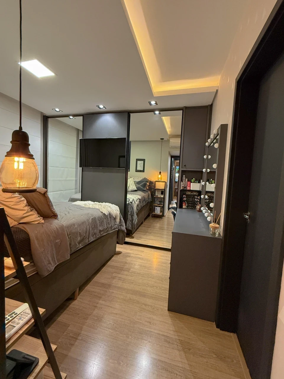 Imagens do imóveis Apartamento semimobiliado à venda – Solar Mirador