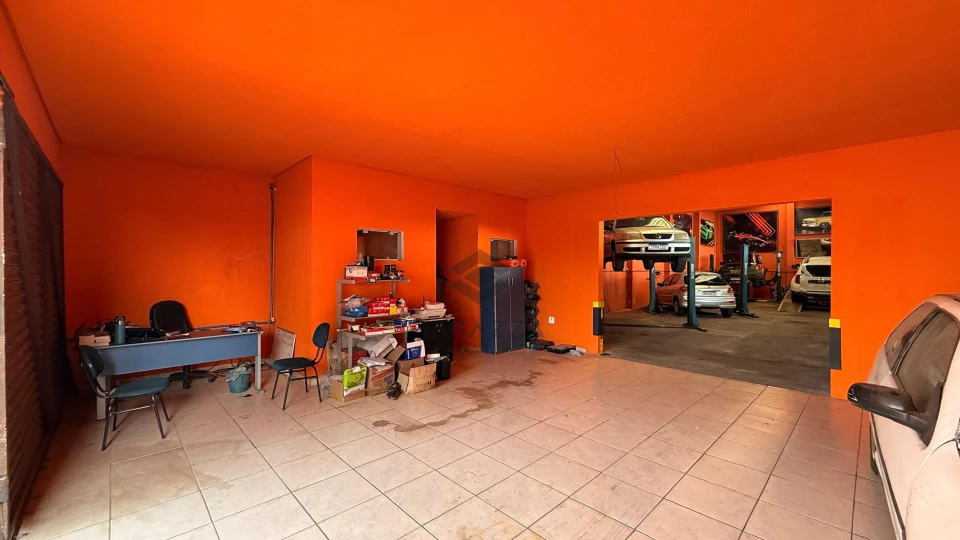 Imagens do imóveis Oportunidade Única! Oficina Mecânica Completa – Venda ou Arrendamento