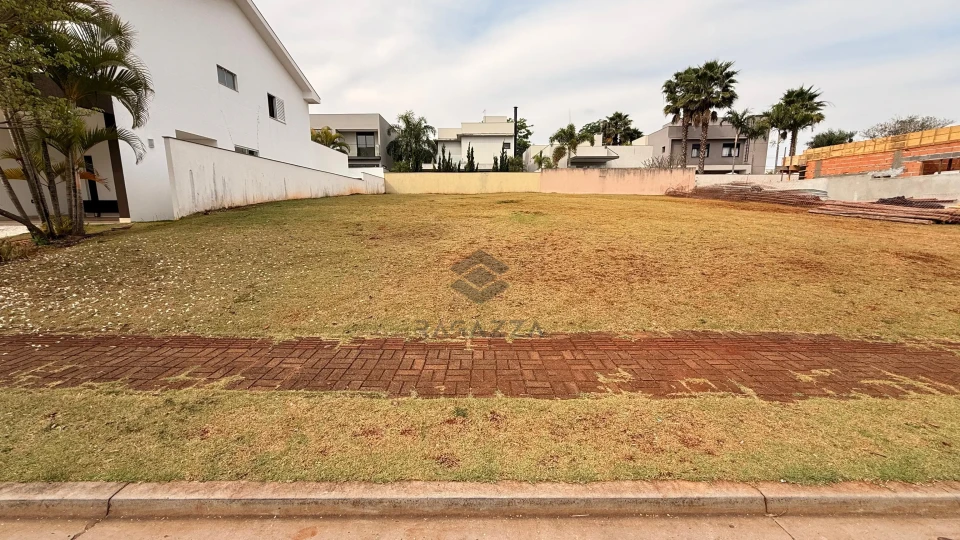 Imagens do imóveis Terreno à venda no Alphaville 2!