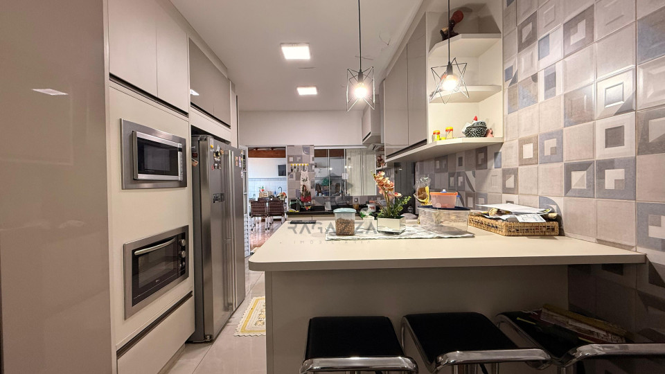 Casa à Venda – Bairro Coliseu | Londrina
