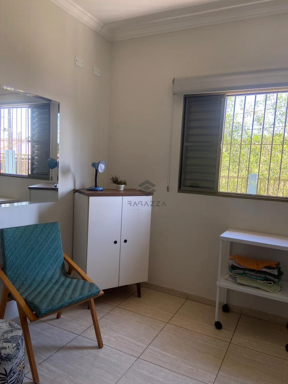 Imagens do imóveis CASA DE ESQUINA À VENDA – ZONA NORTE DE LONDRINA
