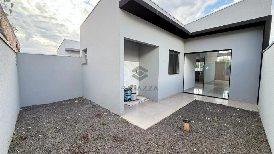 Casa geminada à venda – Jardim Verona