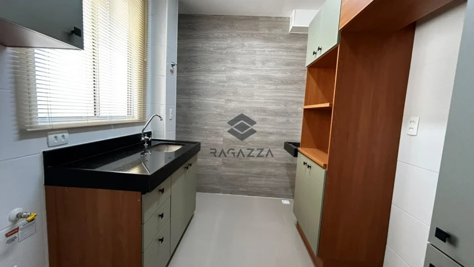 Apartamento semimobiliado à venda – Condomínio Laguna di Córdoba