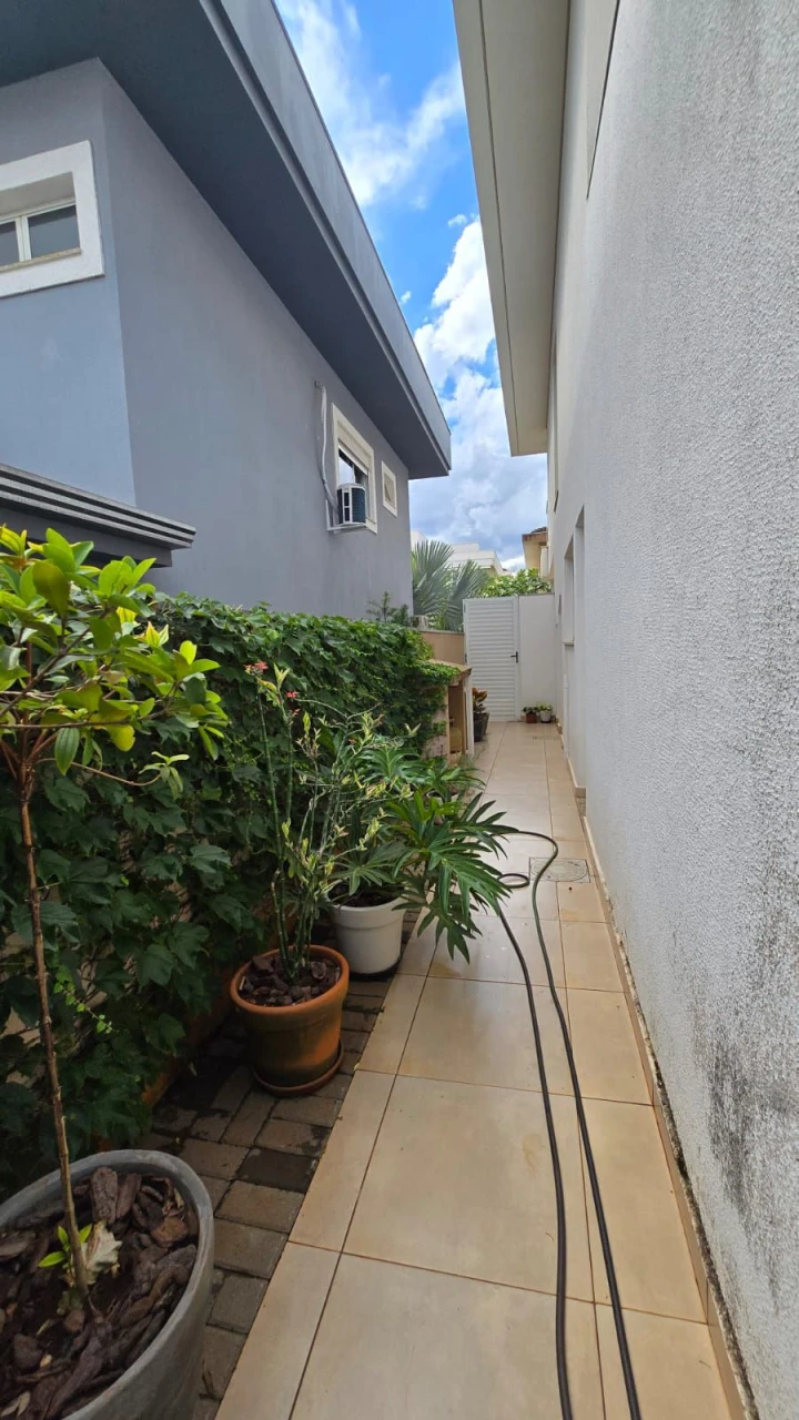 Imagens do imóveis Casa em Condomínio Fechado para Locação – Royal Maison | Londrina