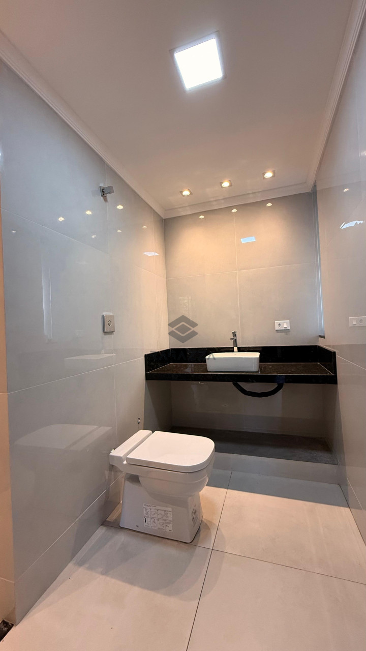 Apartamento Reformado no Centro de Londrina – 155 m² de Conforto e Estilo!