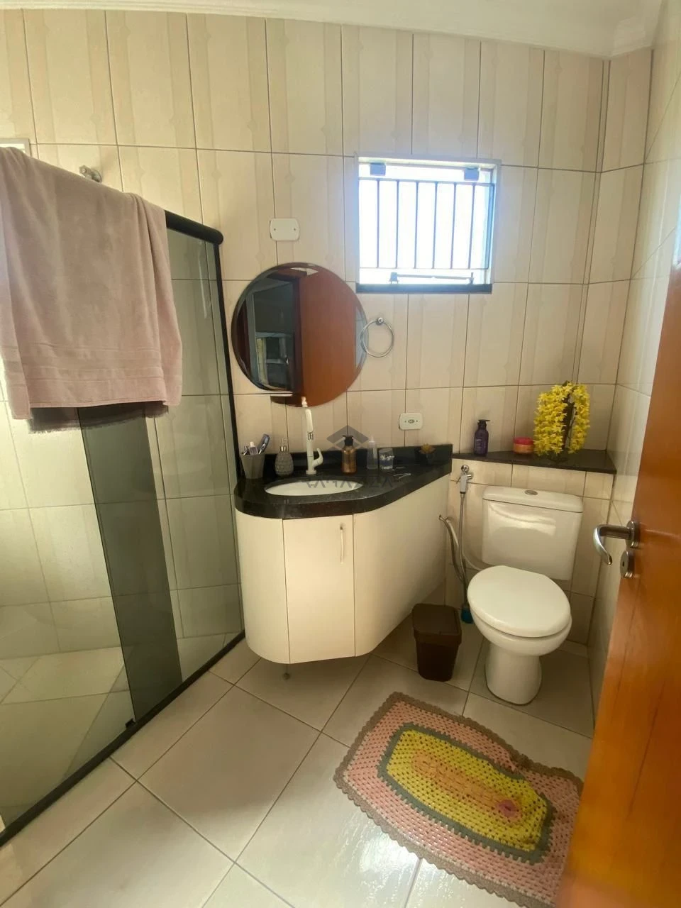 Imagens do imóveis CASA DE ESQUINA À VENDA – ZONA NORTE DE LONDRINA