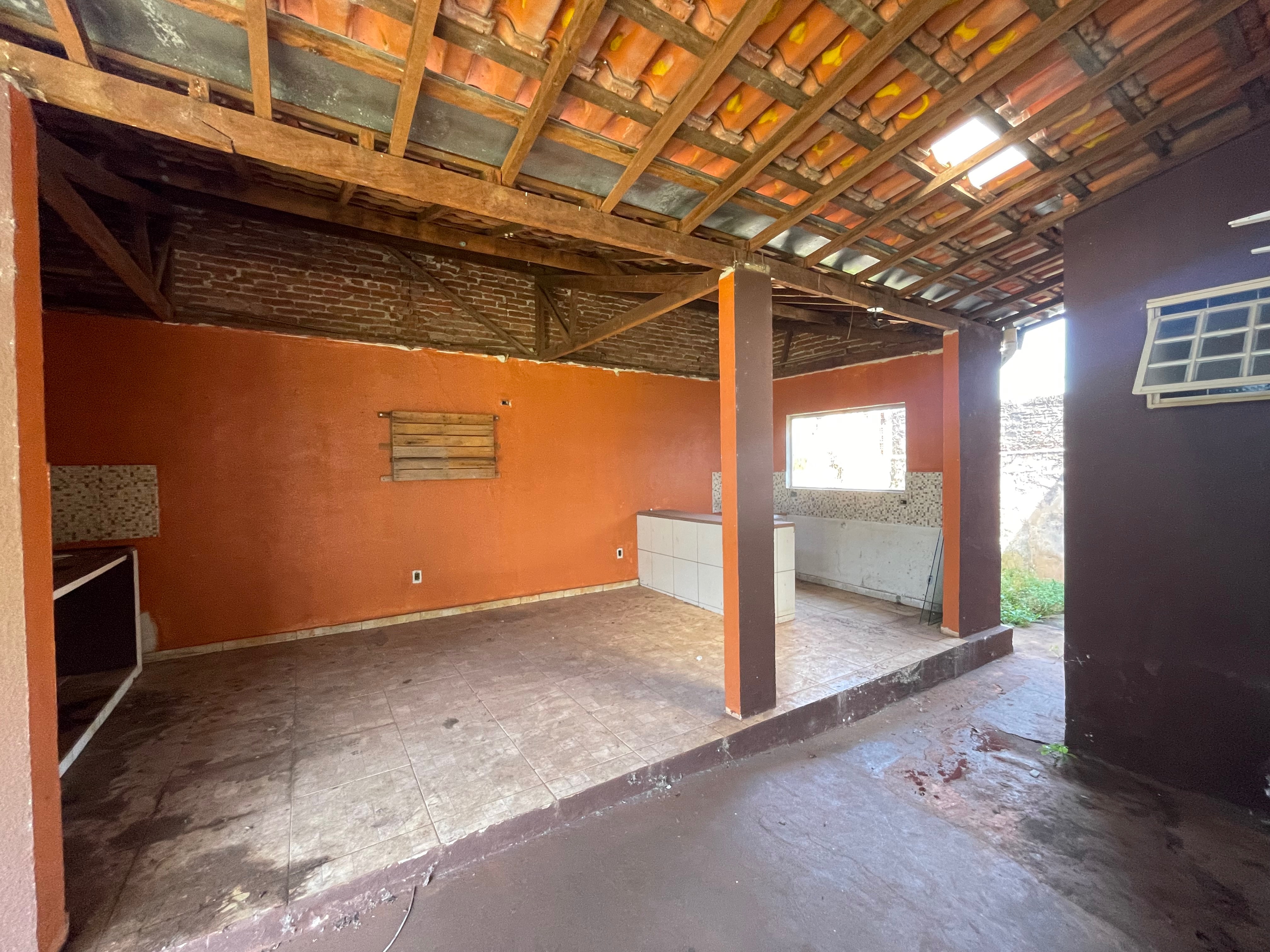 Imagens do imóveis Casa comercial para Venda e Locação próximo ao Aeroporto zona leste de Londrina, PR