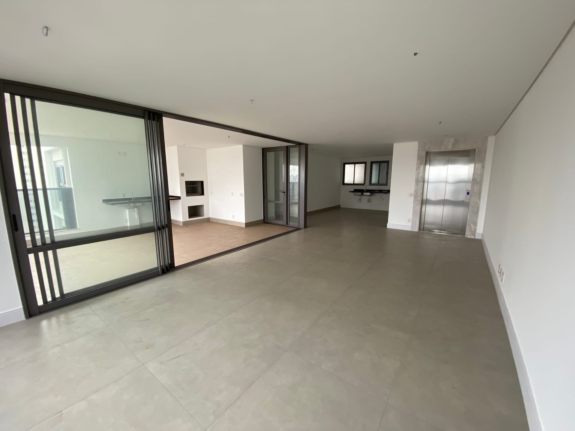 Imagens do imóveis Apartamento no Edificio Epic, Gleba Palhano, Londrina, PR