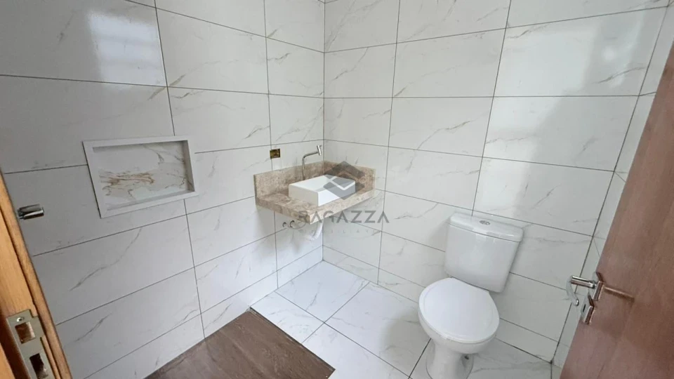 Casa geminada à venda – Jardim Verona