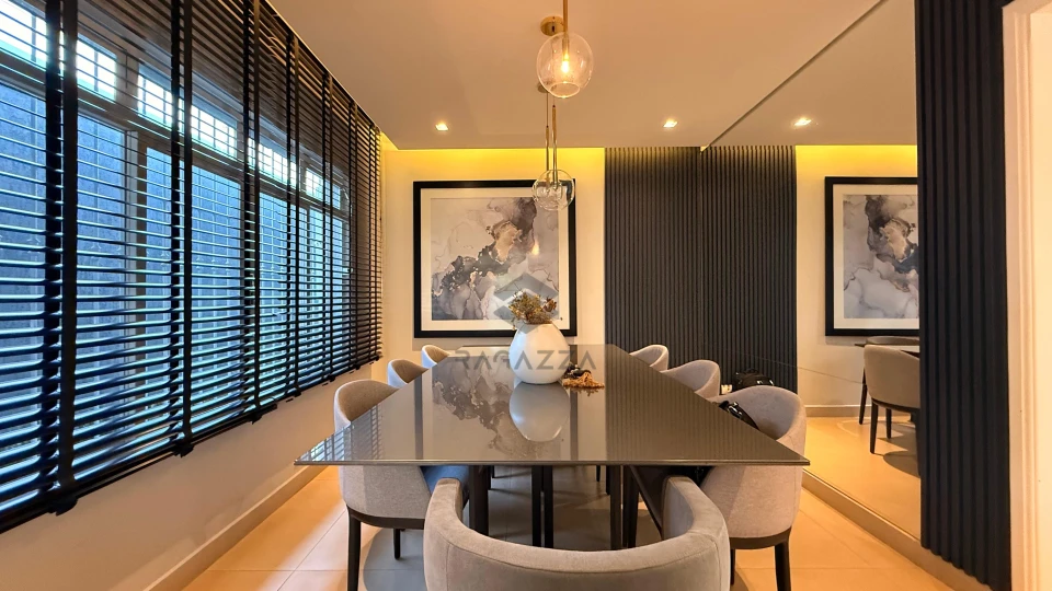 Imagens do imóveis Casa de Alto Padrão à Venda na Região Oeste