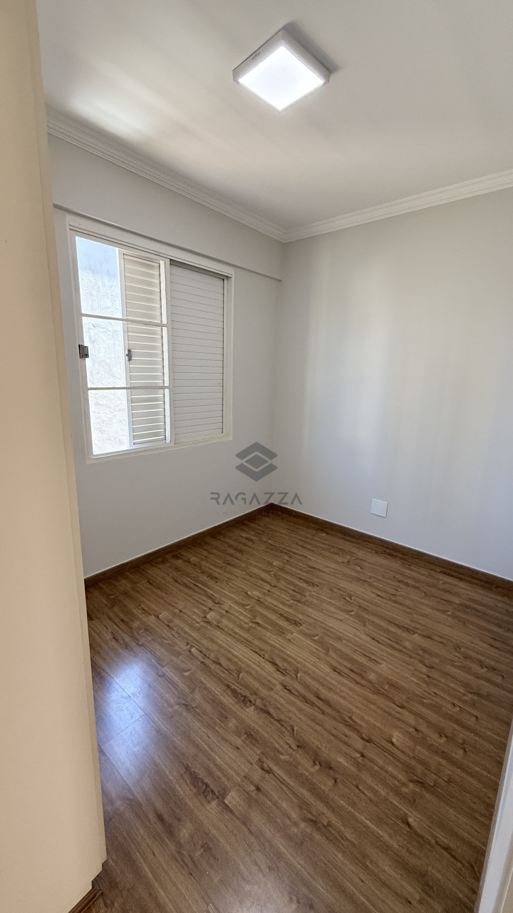 Apartamento à venda no Edifício Marajuara, Londrina, PR