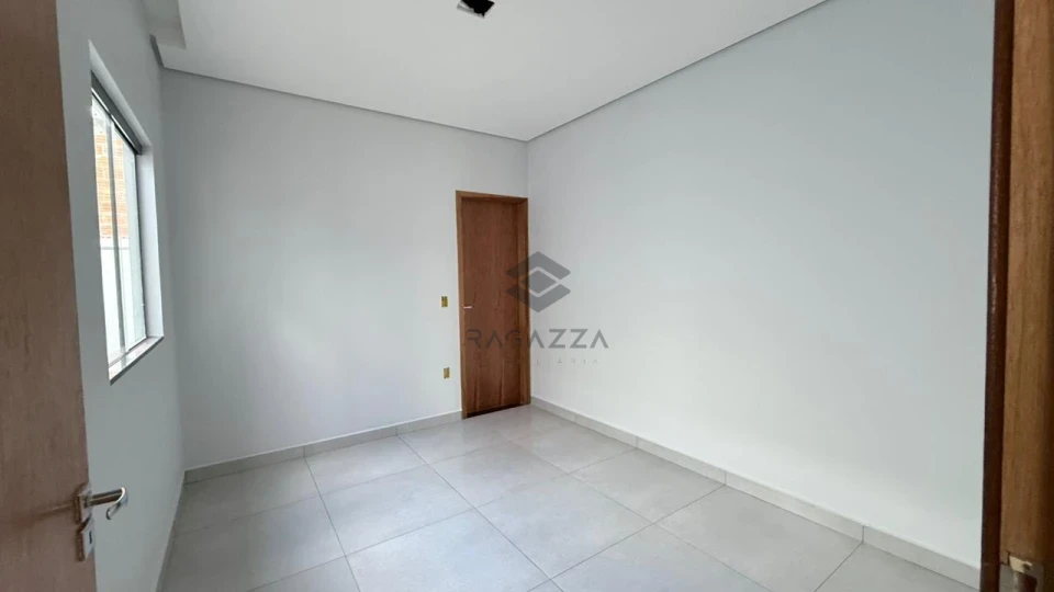 Casa geminada à venda – Jardim Verona