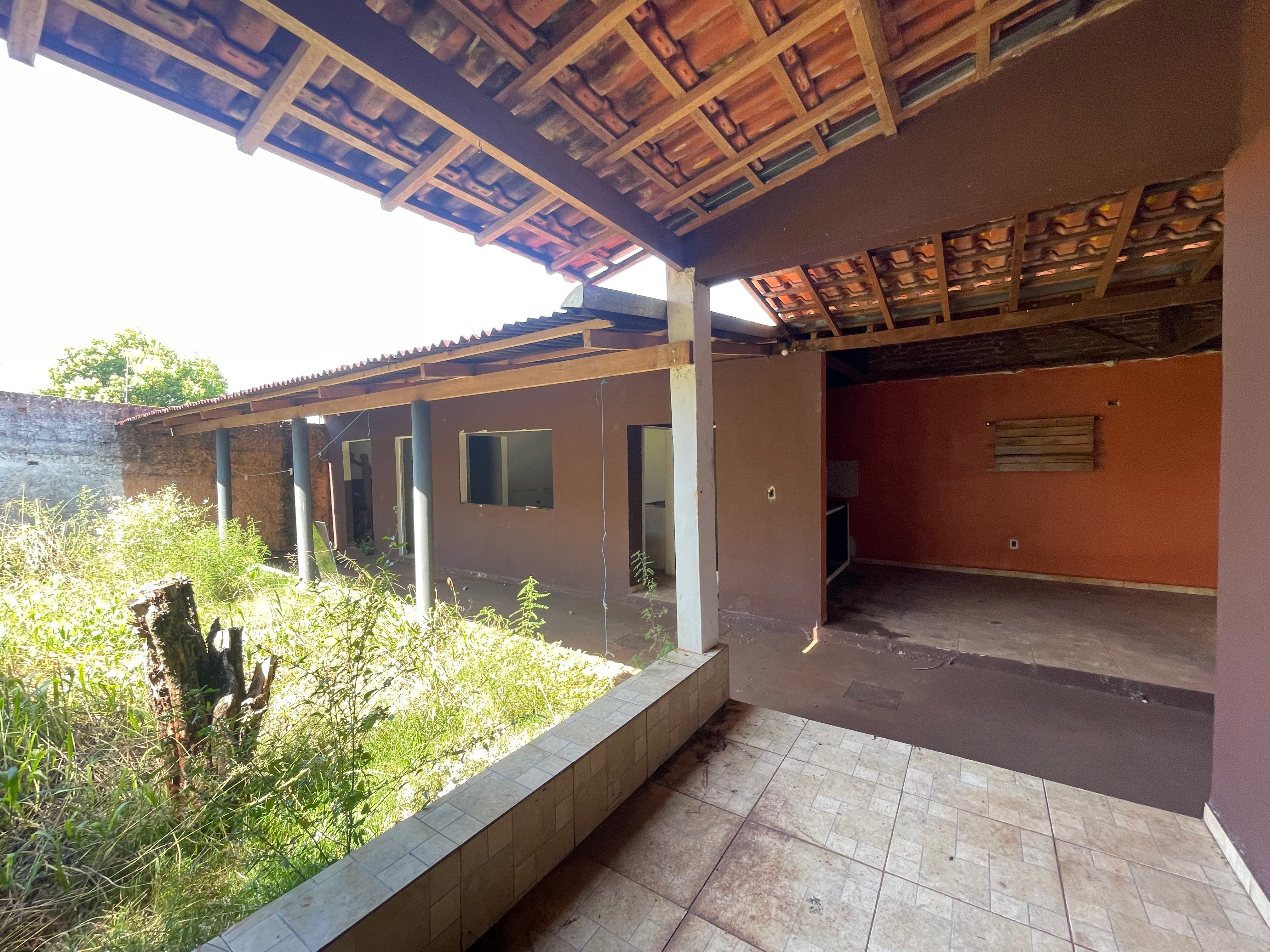 Imagens do imóveis Casa comercial para Venda e Locação próximo ao Aeroporto zona leste de Londrina, PR