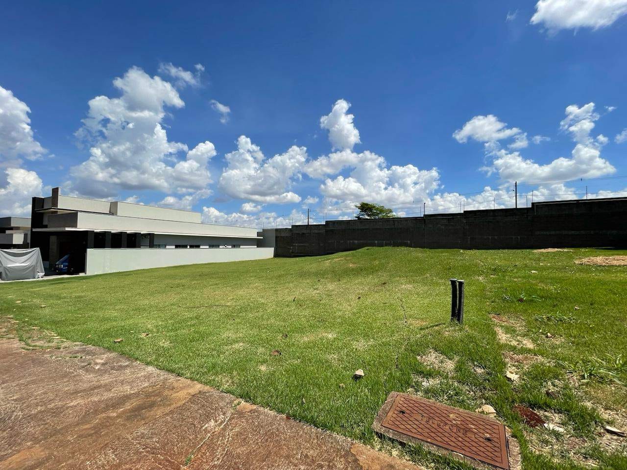 Imagens do imóveis Terreno à venda no Jardim Morumbi, Londrina, PR