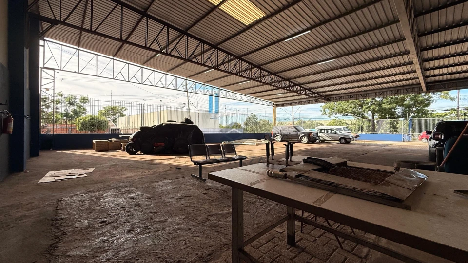 Imagens do imóveis Oportunidade Única! Oficina Mecânica Completa – Venda ou Arrendamento