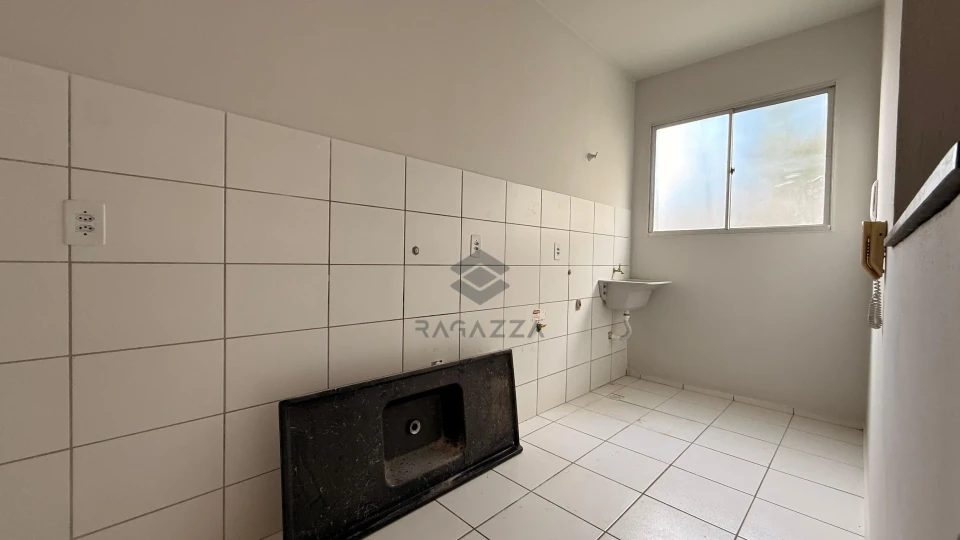 Apartamento à Venda em Cambé no condomínio Spazio Luminis