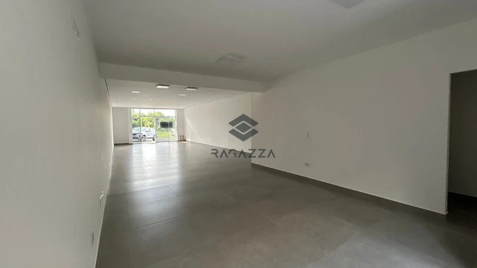Imagens do imóveis Sala comercial com mezanino para locação | Rua Humaita - Londrina