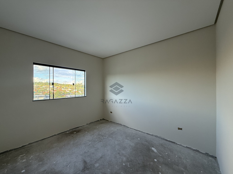 Imagens do imóveis Casa à Venda no bairro Colinas próximo a UEL