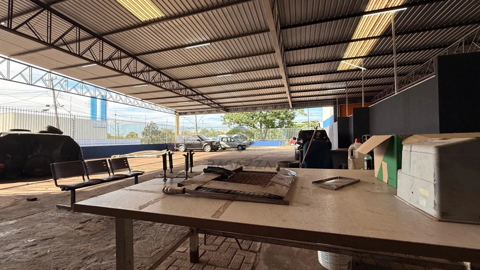 Imagens do imóveis Oportunidade Única! Oficina Mecânica Completa – Venda ou Arrendamento