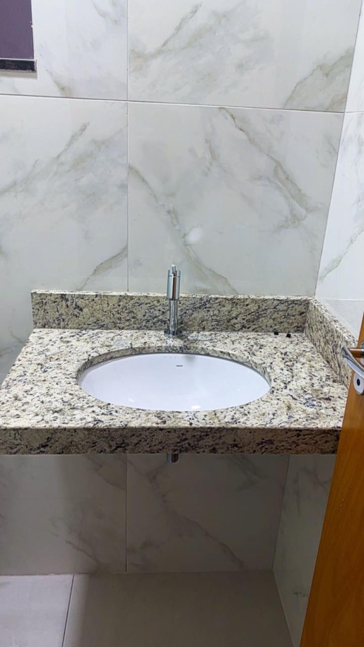 SOBRADO à venda no Jardim Maria Luiza, Londrina