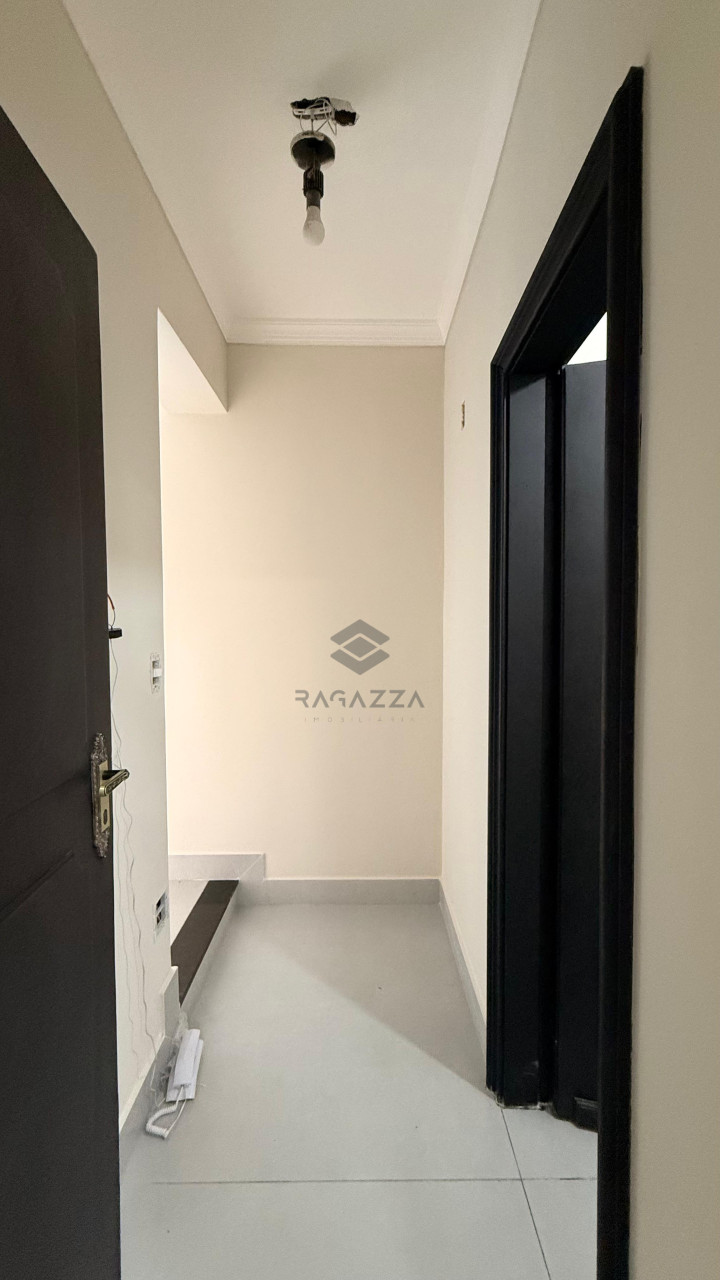 Apartamento Reformado no Centro de Londrina – 155 m² de Conforto e Estilo!