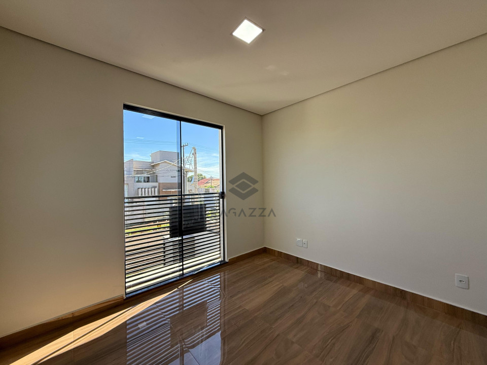 Sobrado à venda no Columbia, zona oeste de Londrina, PR