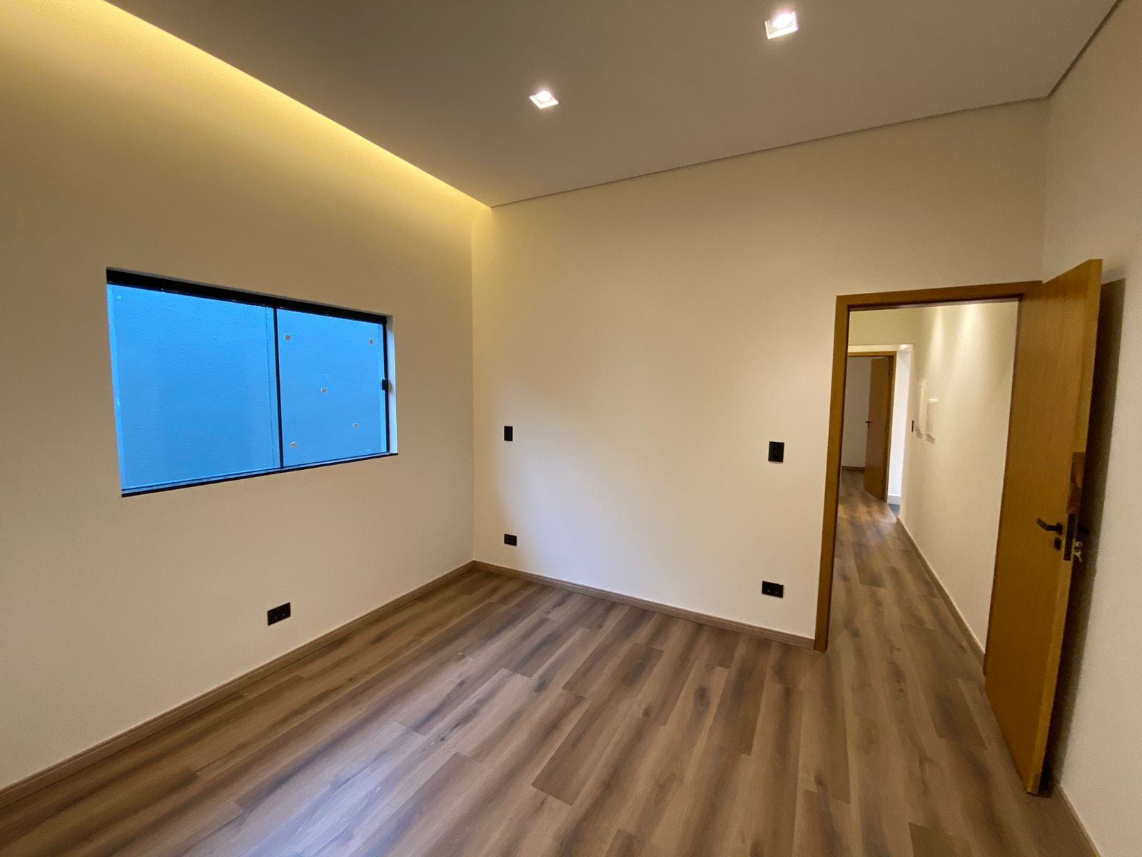 Imagens do imóveis Casa padrão à Venda, Tarobá, Londrina, PR