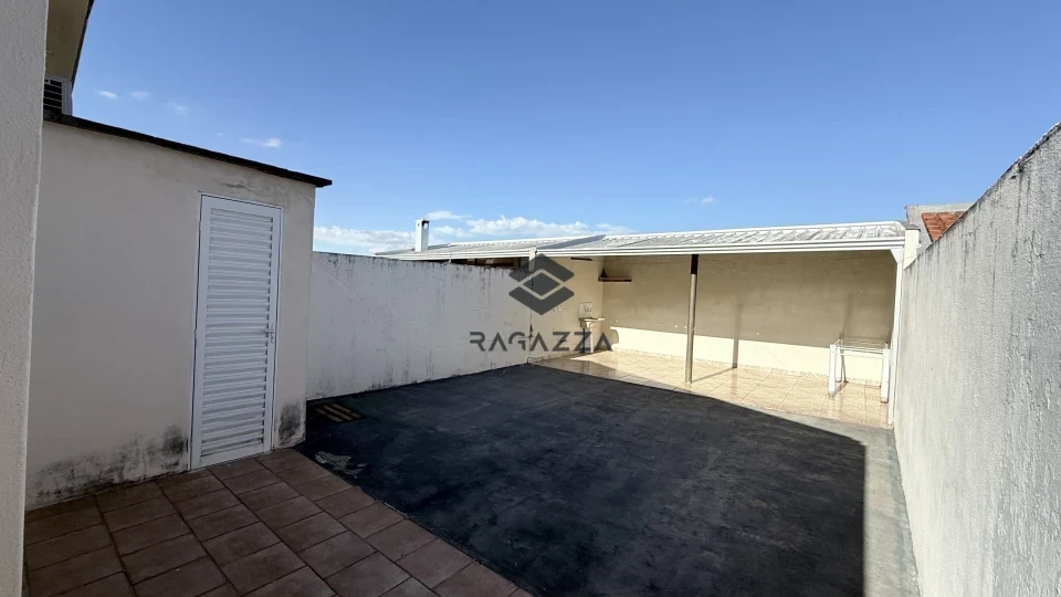 Imagens do imóveis Casa à venda | Região Oeste - Jd. Tókio