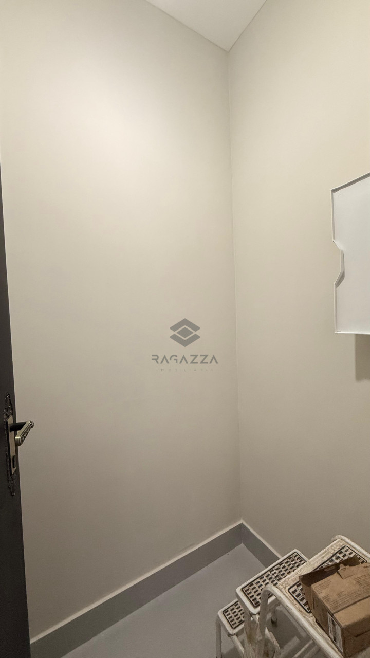 Apartamento Reformado no Centro de Londrina – 155 m² de Conforto e Estilo!