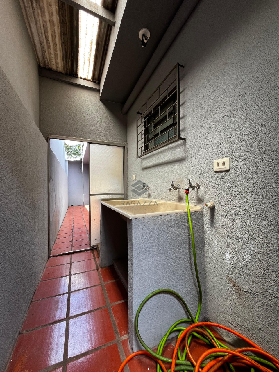 CASA PARA LOCAÇÃO NO BAIRRO WALDEMAR HAUER