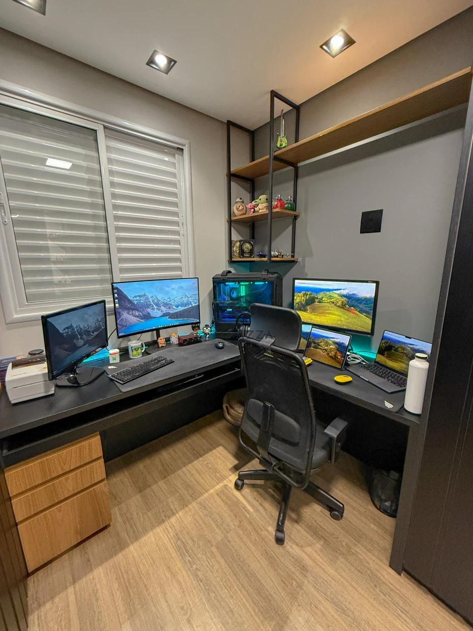 Imagens do imóveis Apartamento semimobiliado à venda – Solar Mirador