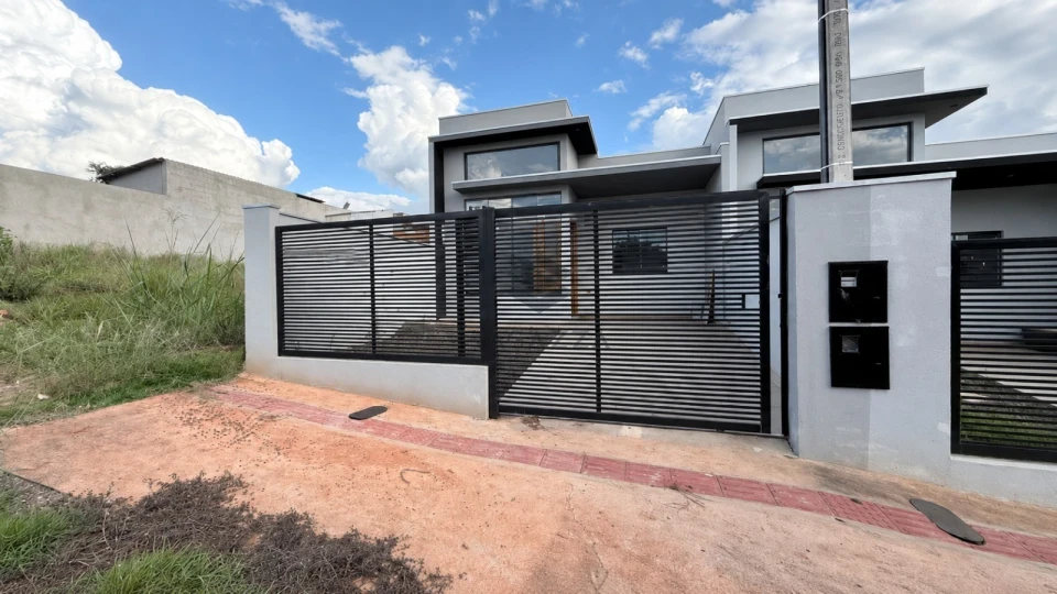 Casa geminada à venda – Jardim Verona