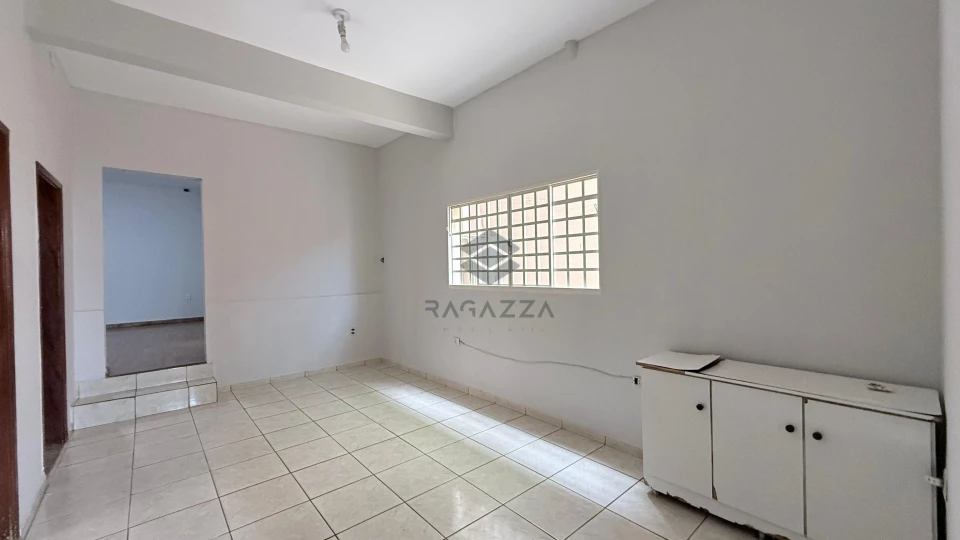 Imagens do imóveis CASA COMPLETA PARA LOCAÇÃO – BAIRRO BANCÁRIOS