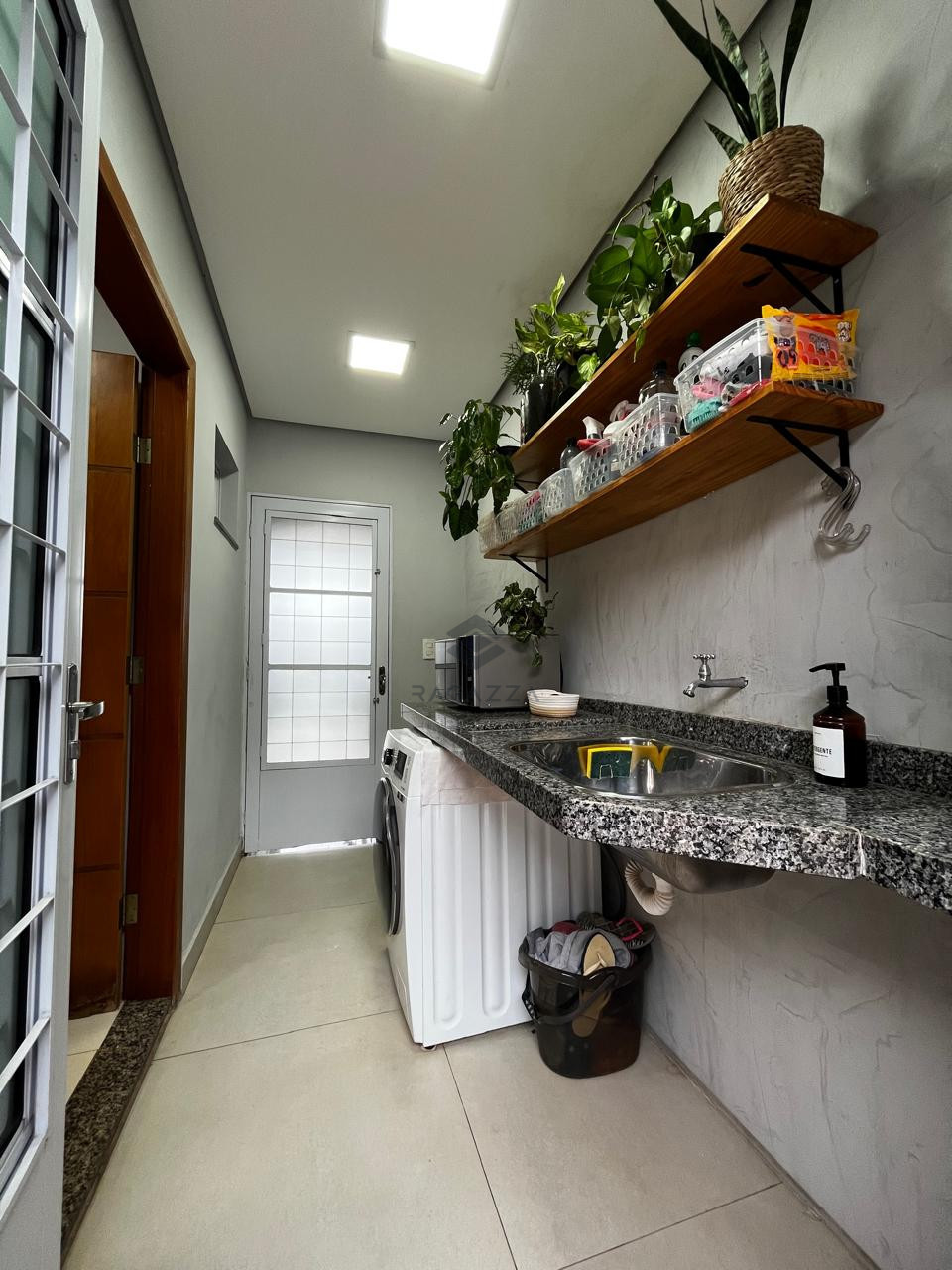 Imagens do imóveis Casa à venda na zona leste, Londrina, PR