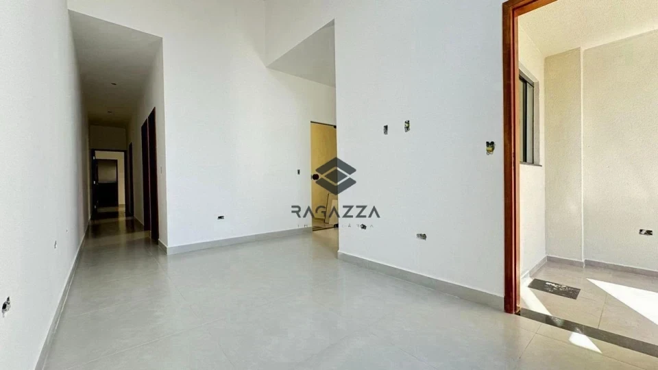 Casa geminada à venda – Jardim Portal do Sol