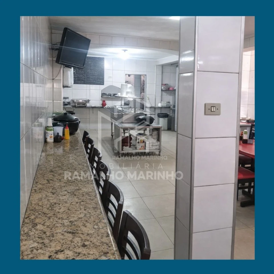 Imagens do imóveis Casa com salão comercial