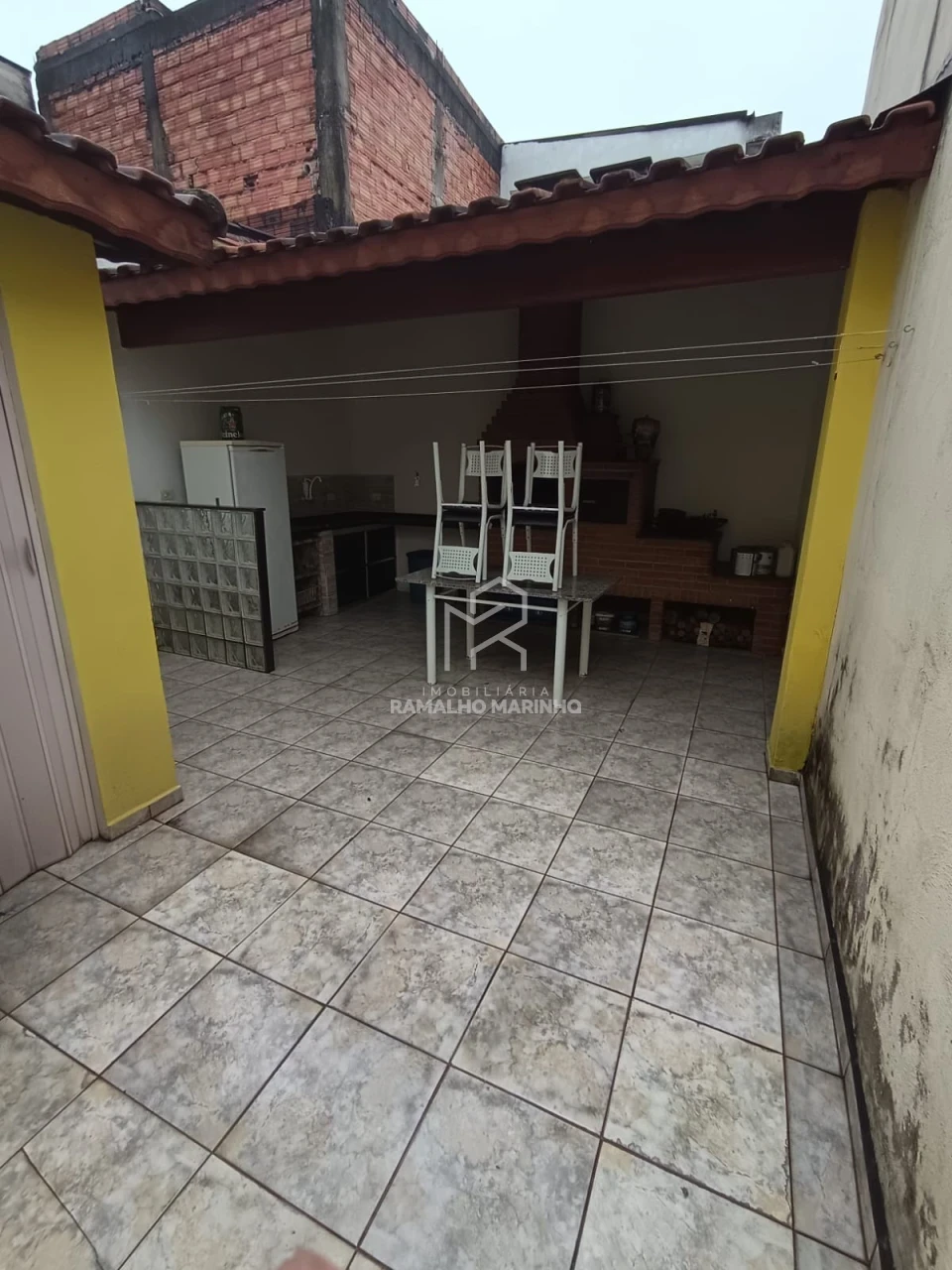 Imagens do imóveis Sobrado amarelo Santa Lídia